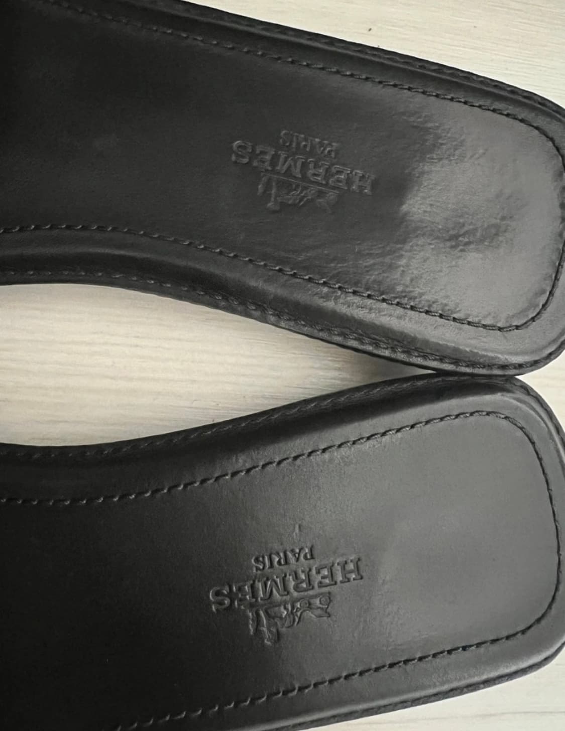 Hermes 에르메스 37/240 버클 오란 블랙 슬리퍼 상품이미지3