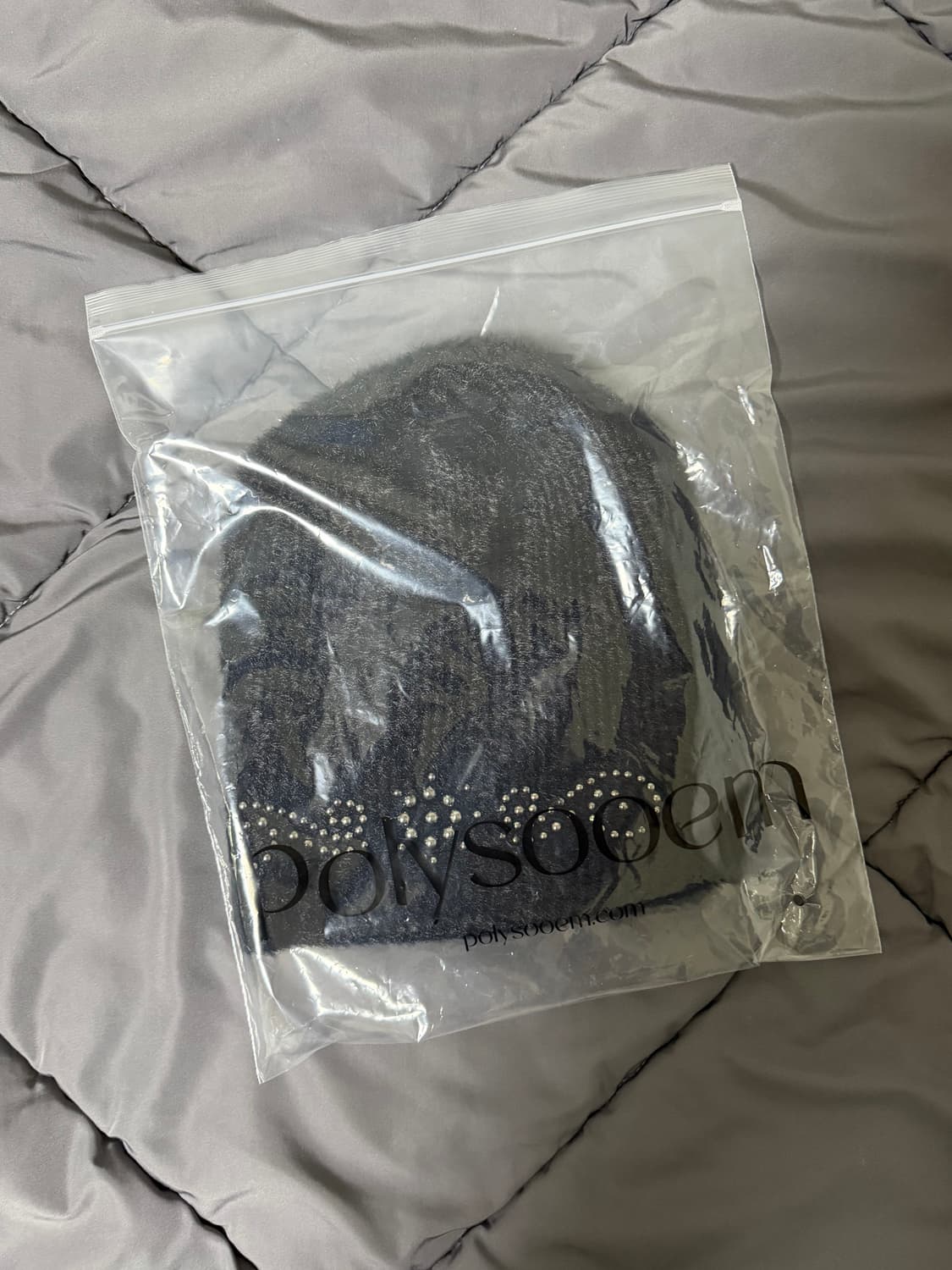 POLYSOOEM ORNAMENT FAUX ANGORA BEANIE [B 상품이미지2