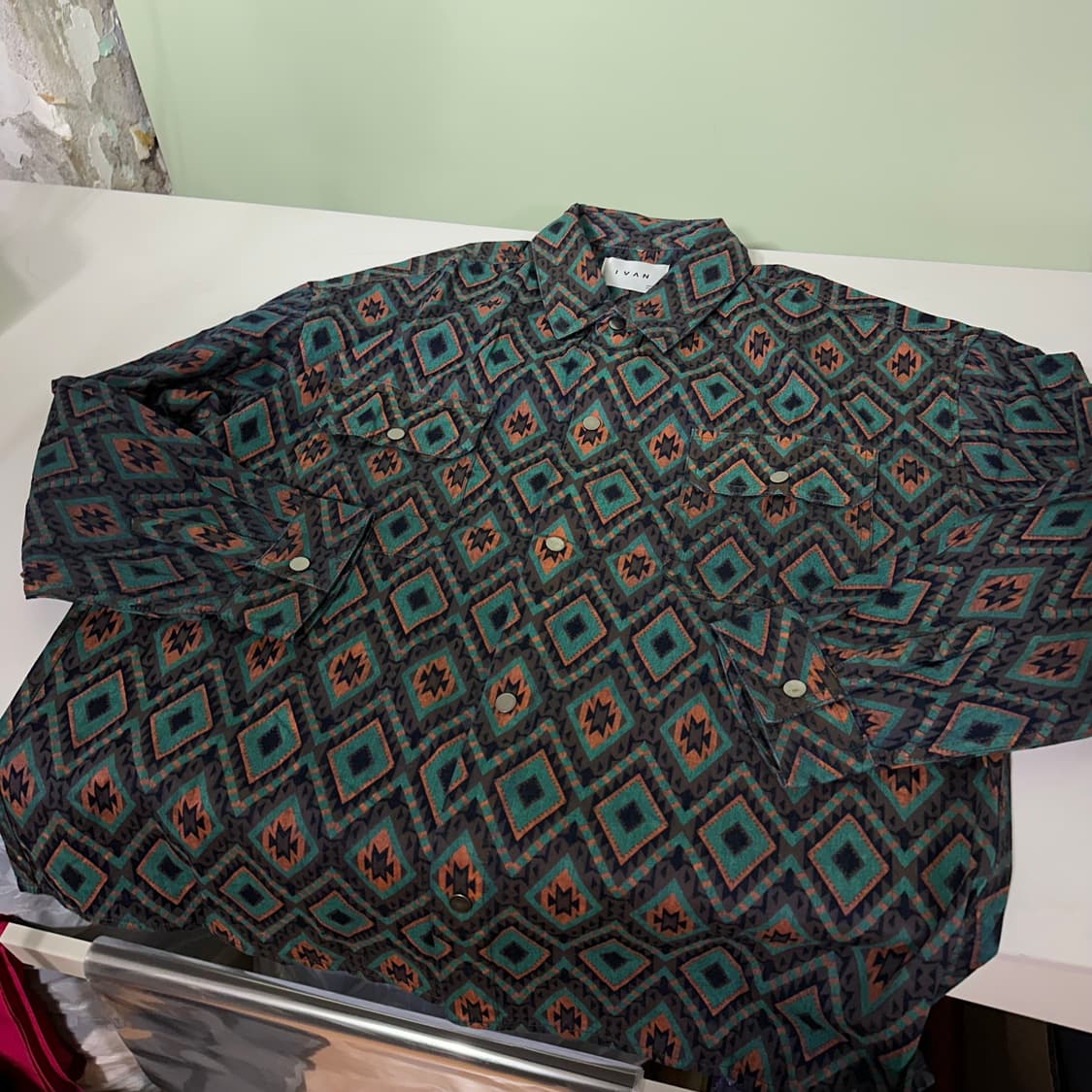 105 이반 IVAN 클래식핏 나바호 오르테가 투포켓 워크셔츠 상품이미지2