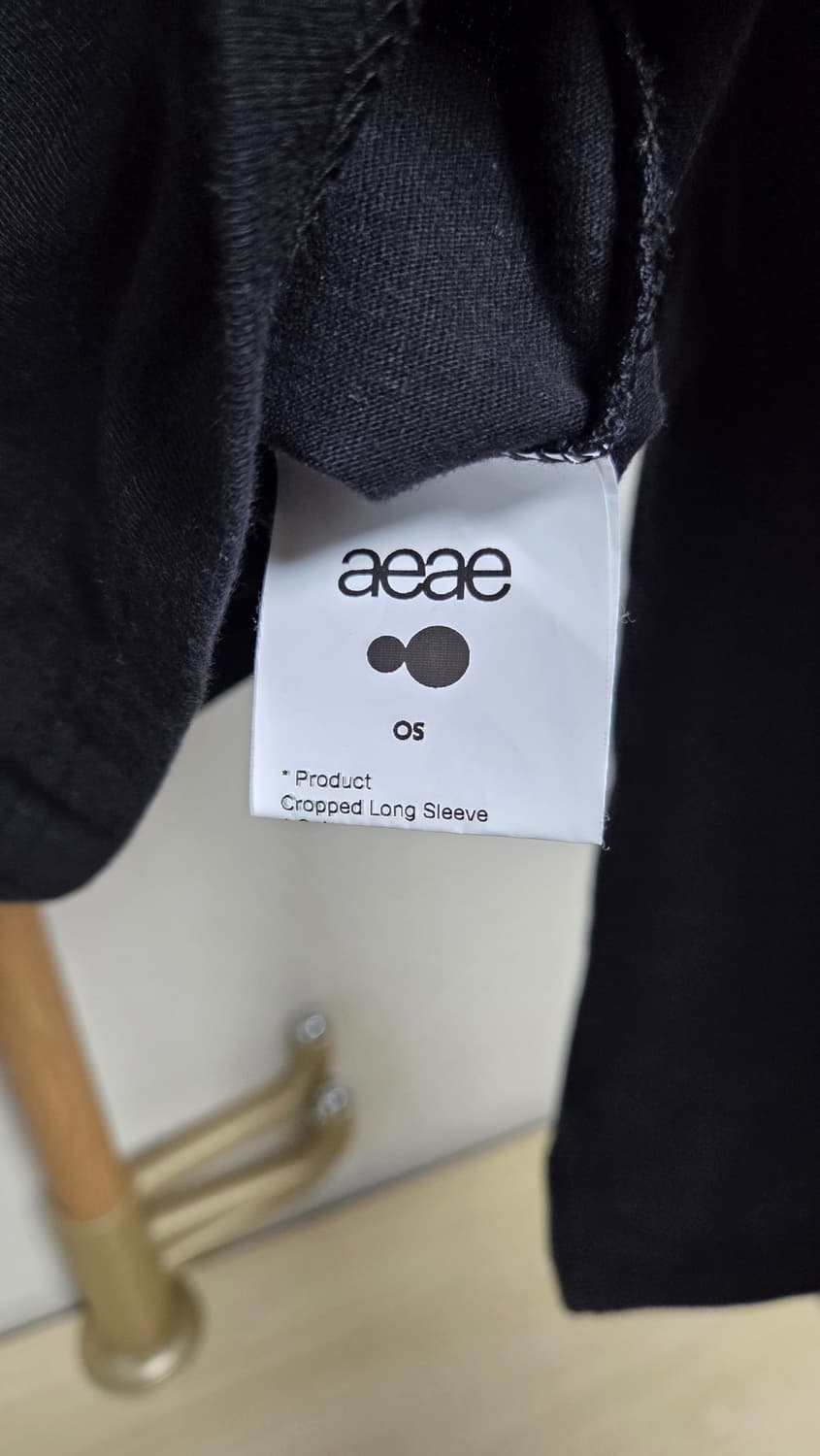aeae 크롭 롱슬리브 상품이미지4