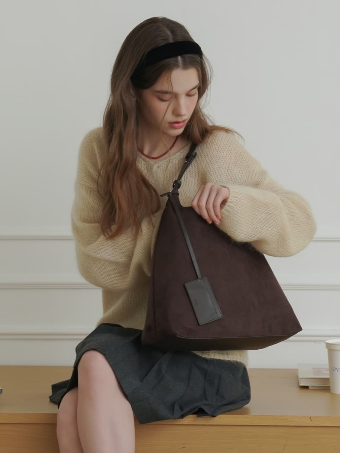 오브히 플럼 스웨이드 호보백 상품이미지2