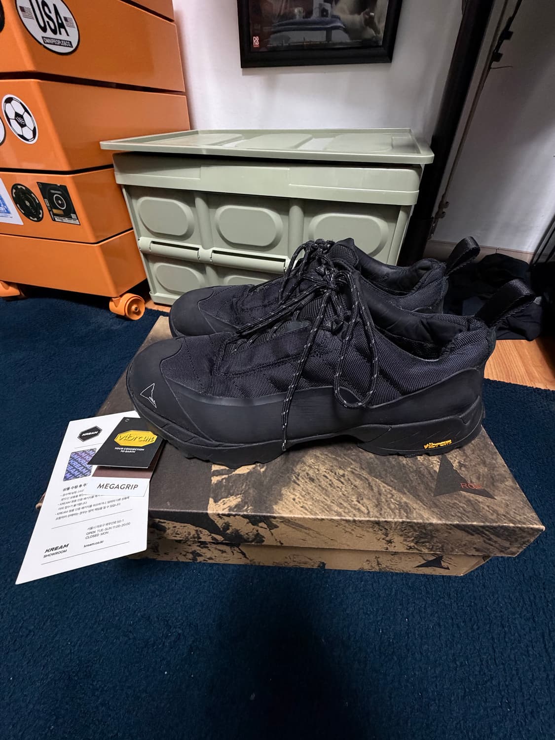 로아 하이킹 카타리나 블랙 44사이즈 상품이미지1