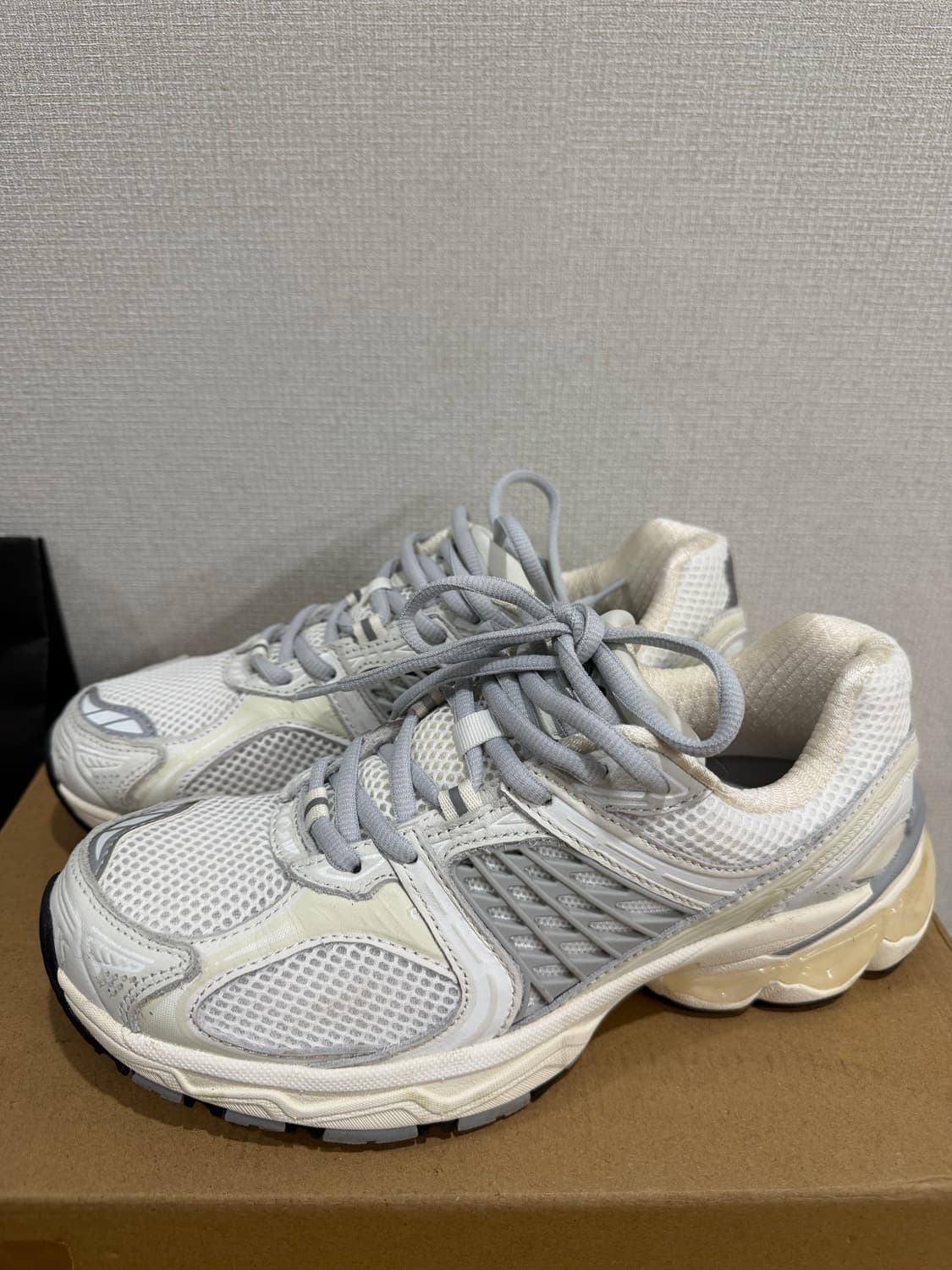 자라 오리진 런닝화  상품이미지4