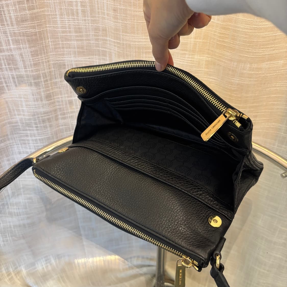 정품 마이클코어스 월렛 크로스백     상품이미지7