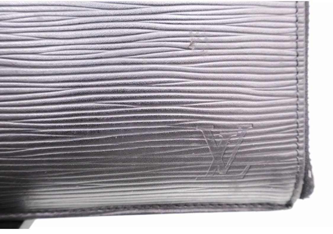 루이비통 포쉐트 주르 GM 에삐 클러치백 상품이미지3