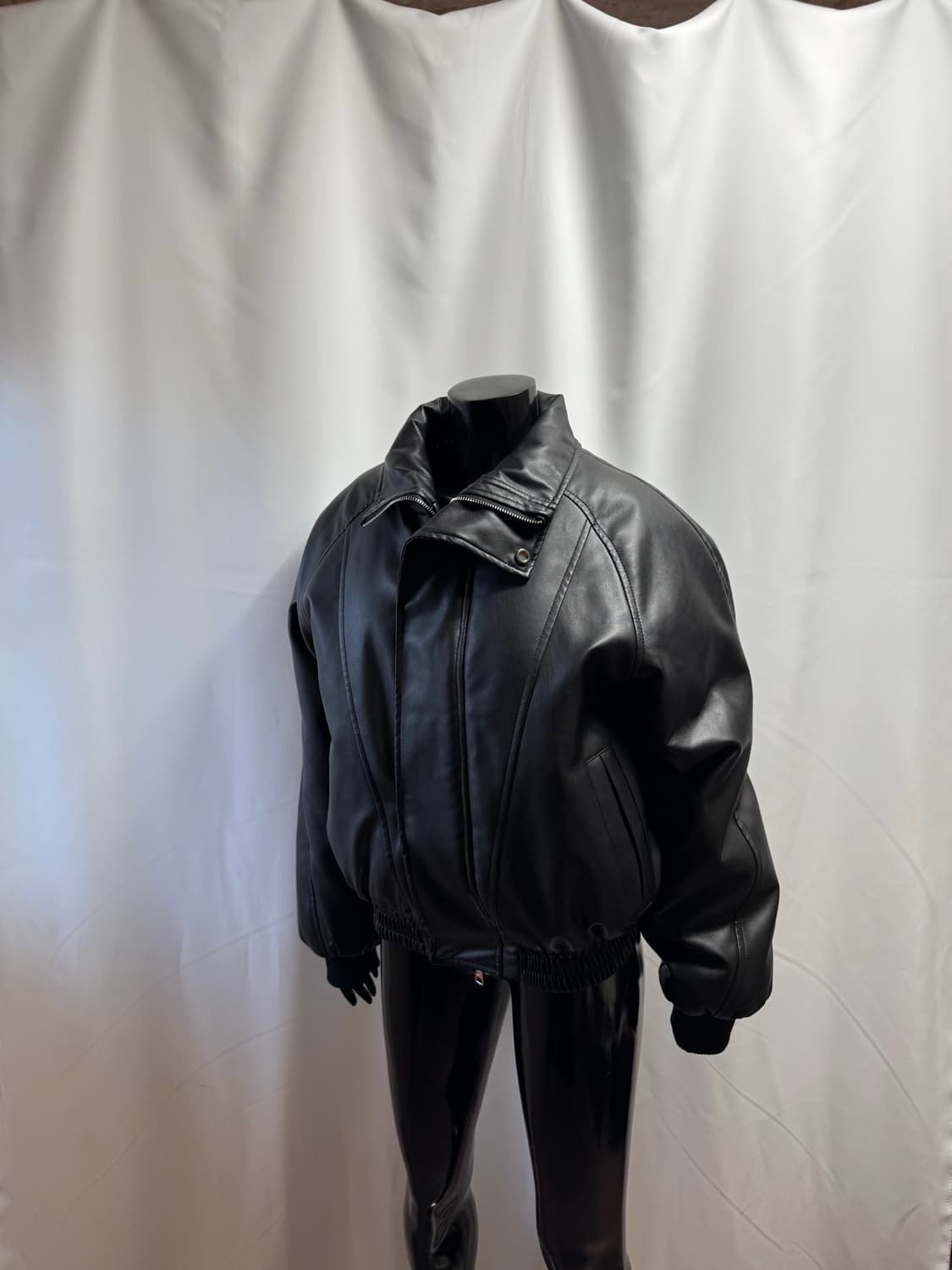 하이넥 푸퍼 비건레더 패딩 상품이미지1