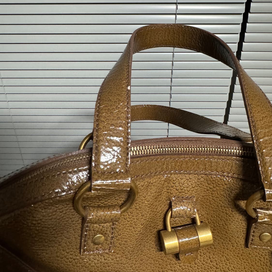 Yves Saint Laurent Muse Bag 상품이미지4