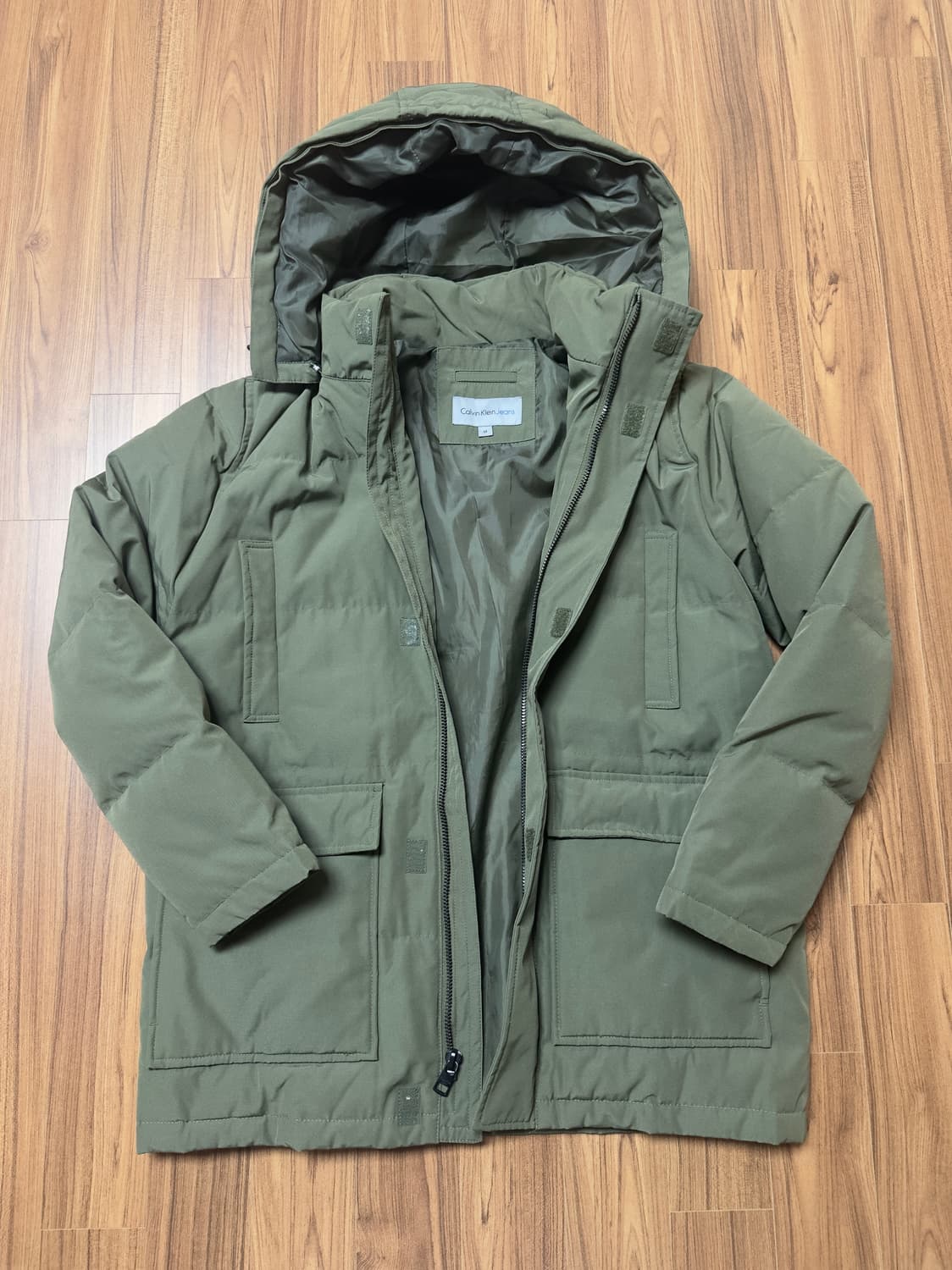 캘빈클라인 올리브그린 다운 패딩 M 상품이미지1