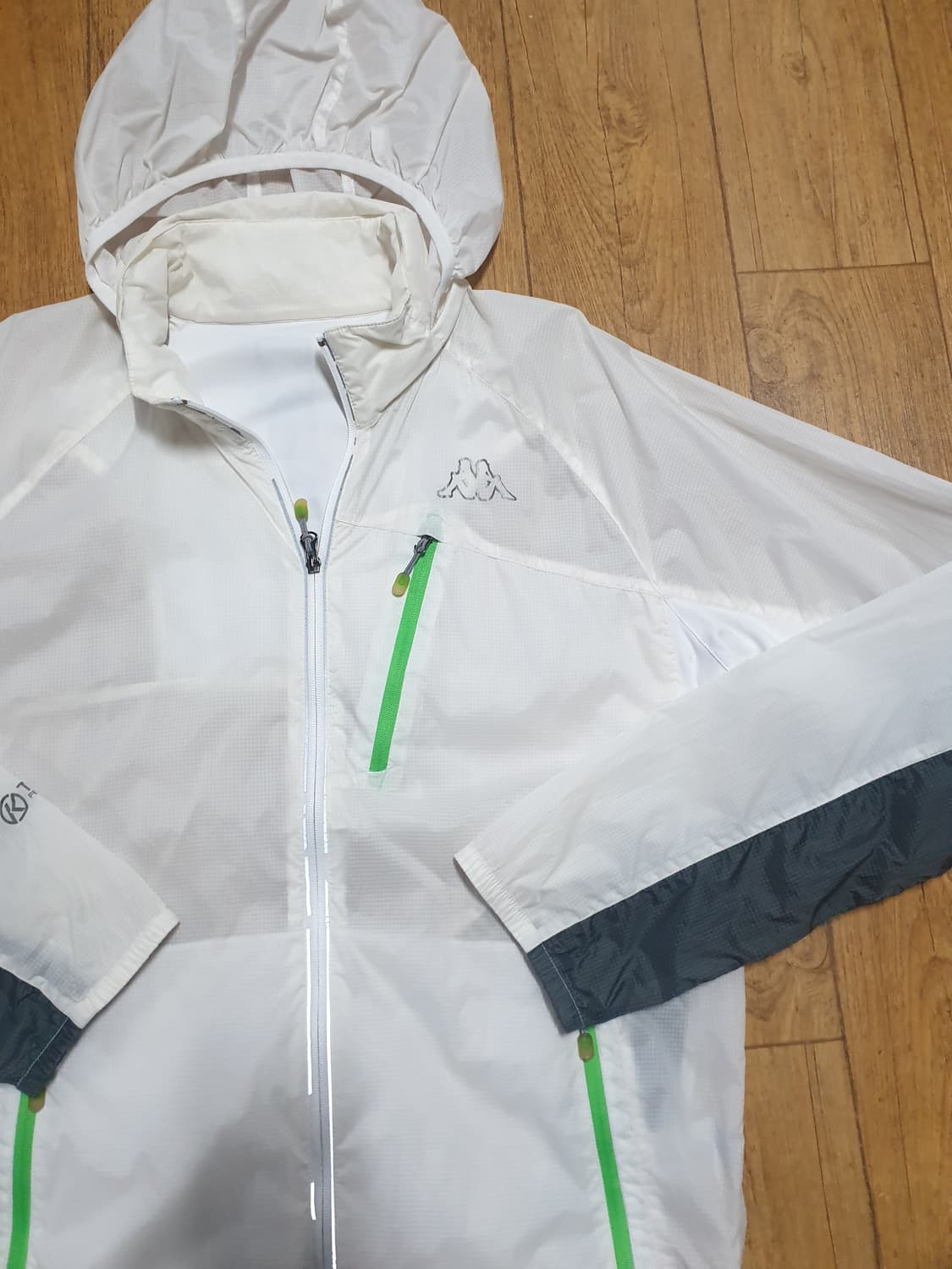 1149 카파 바람막이 110 사이즈입니다 상품이미지3