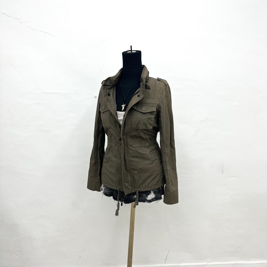 Khaki shoulder strap military jacket 상품이미지2