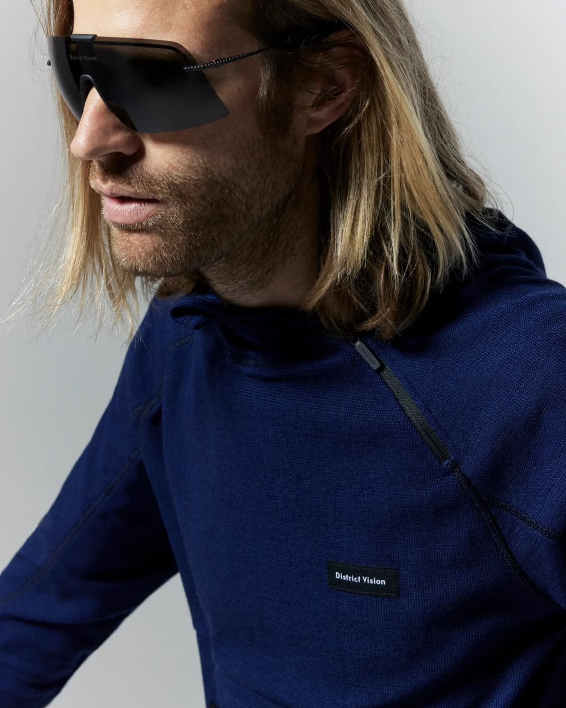 디스트릭트비전 폴라텍 후드 L 상품이미지1