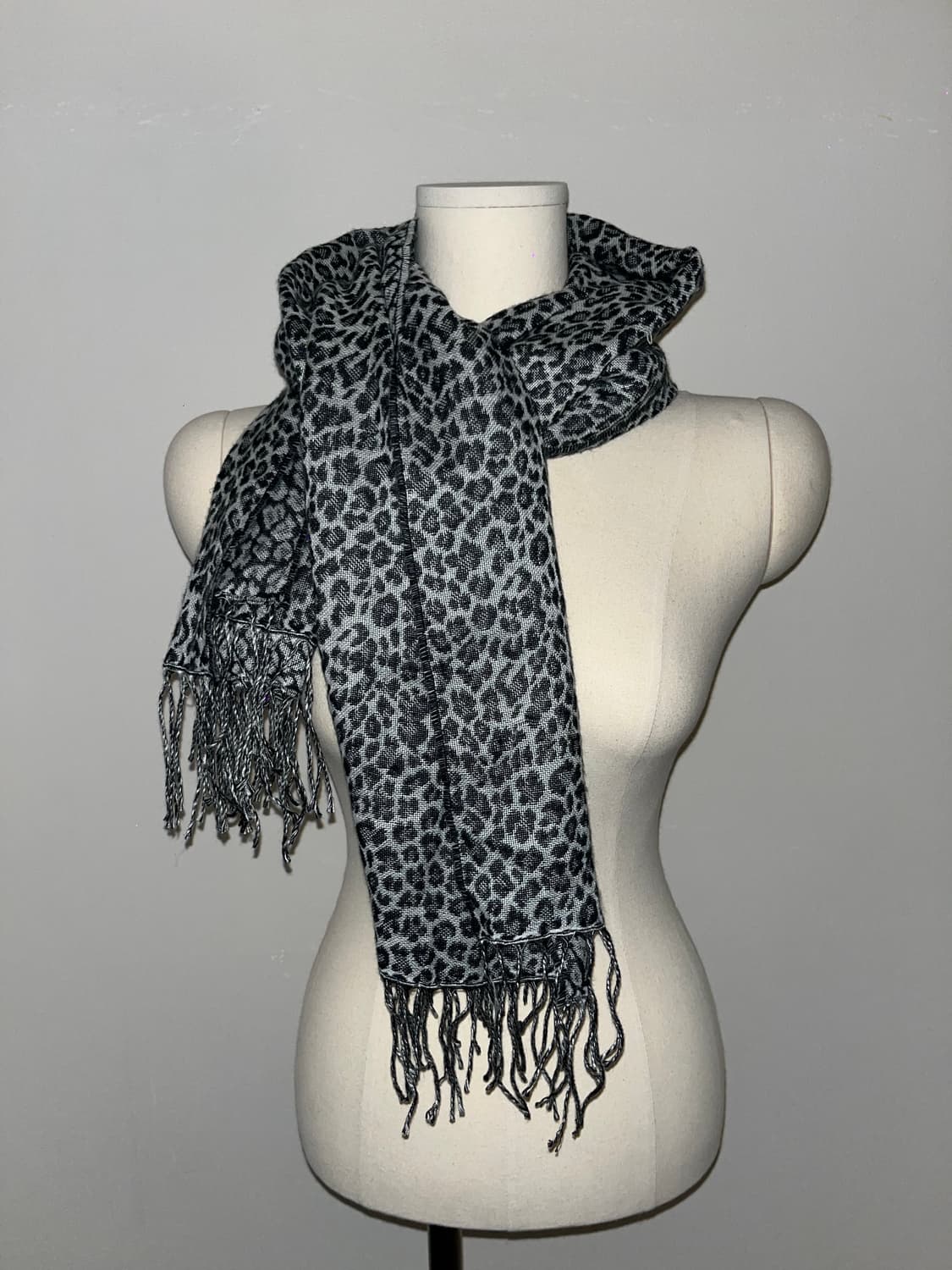 Japanese vintage leopard print scarf 상품이미지3