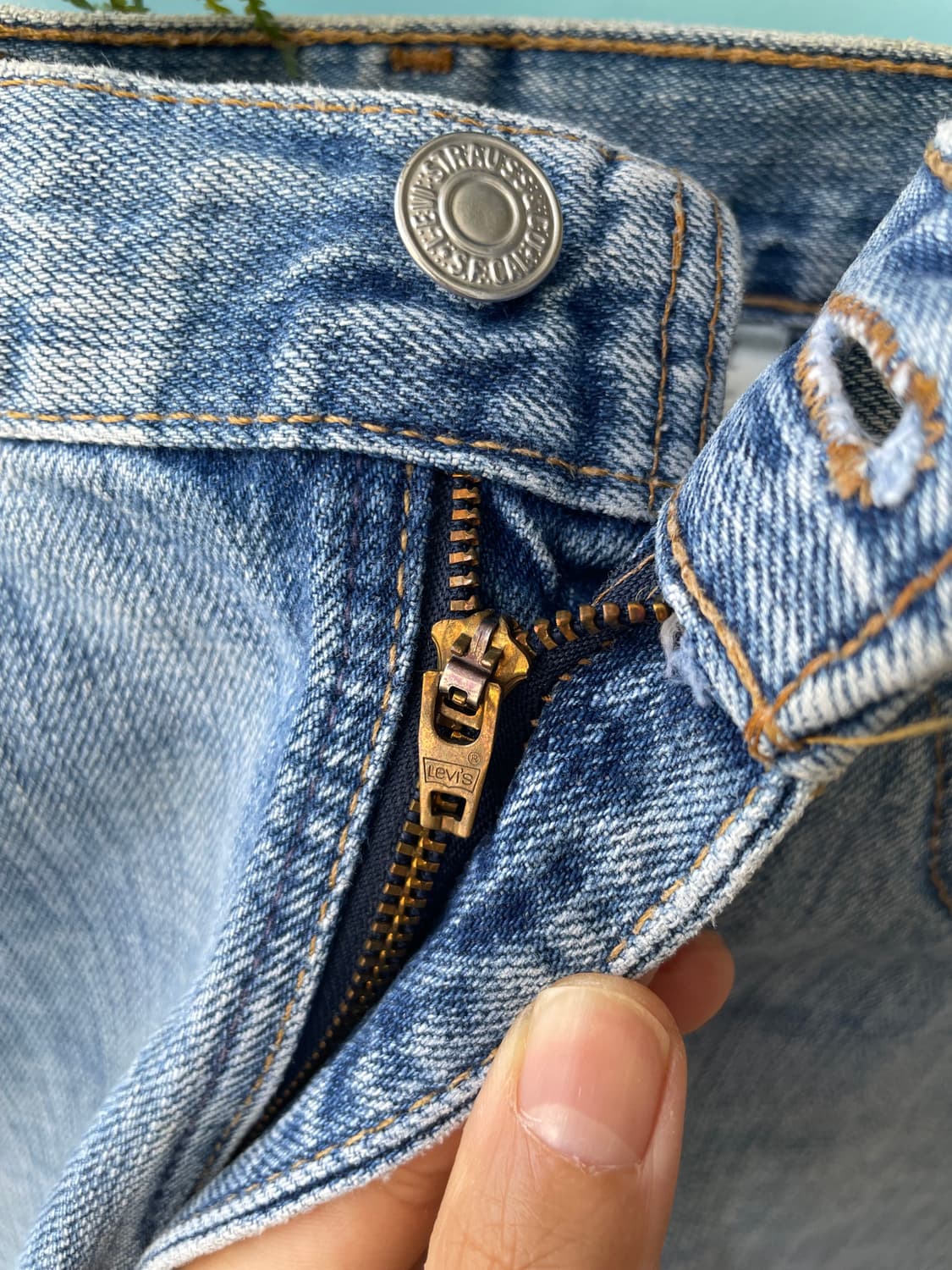1990's Vintage Levi’s 505 Denim Shorts  상품이미지7