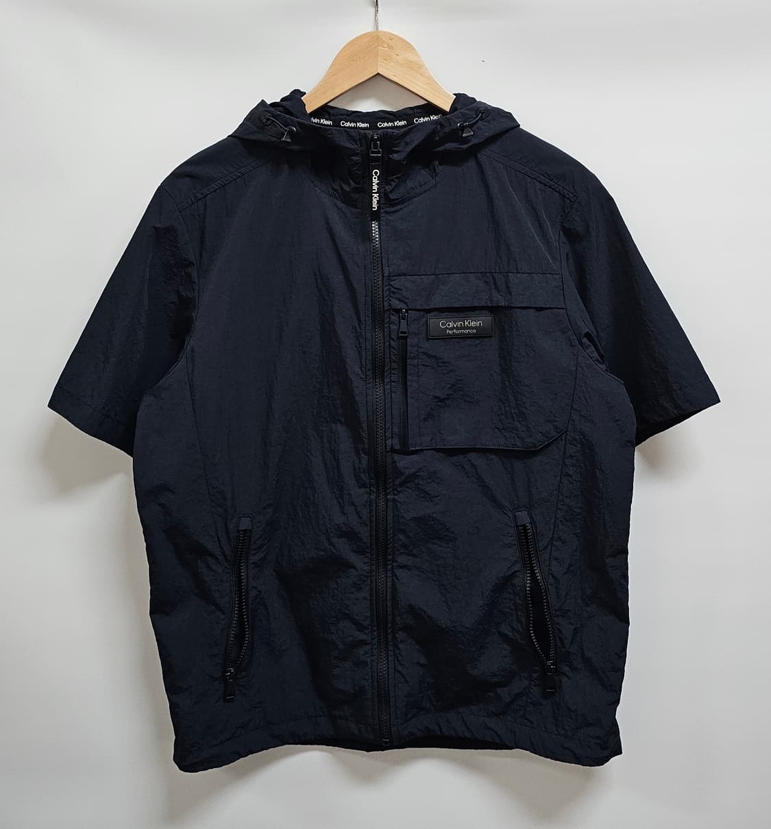 캘빈클라인 퍼포먼스 반팔 후드 바람막이 M 상품이미지1