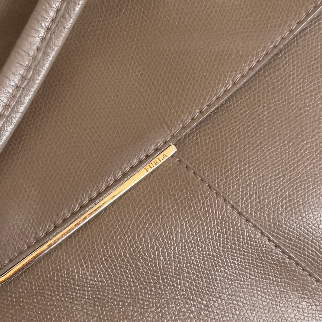FURLA 훌라 레더 토트백 상품이미지5