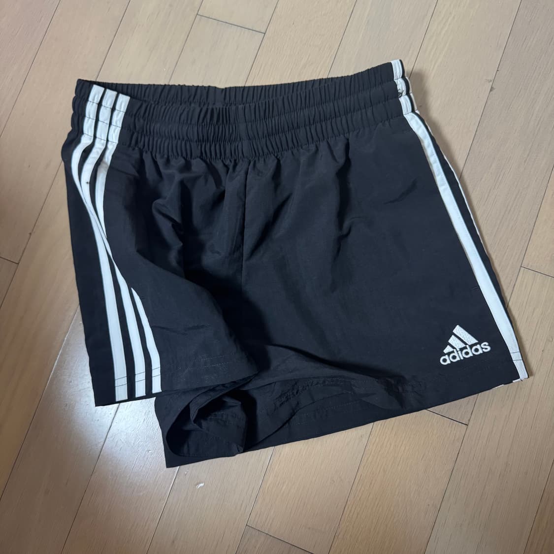 아디다스 우븐 쇼츠 상품이미지3