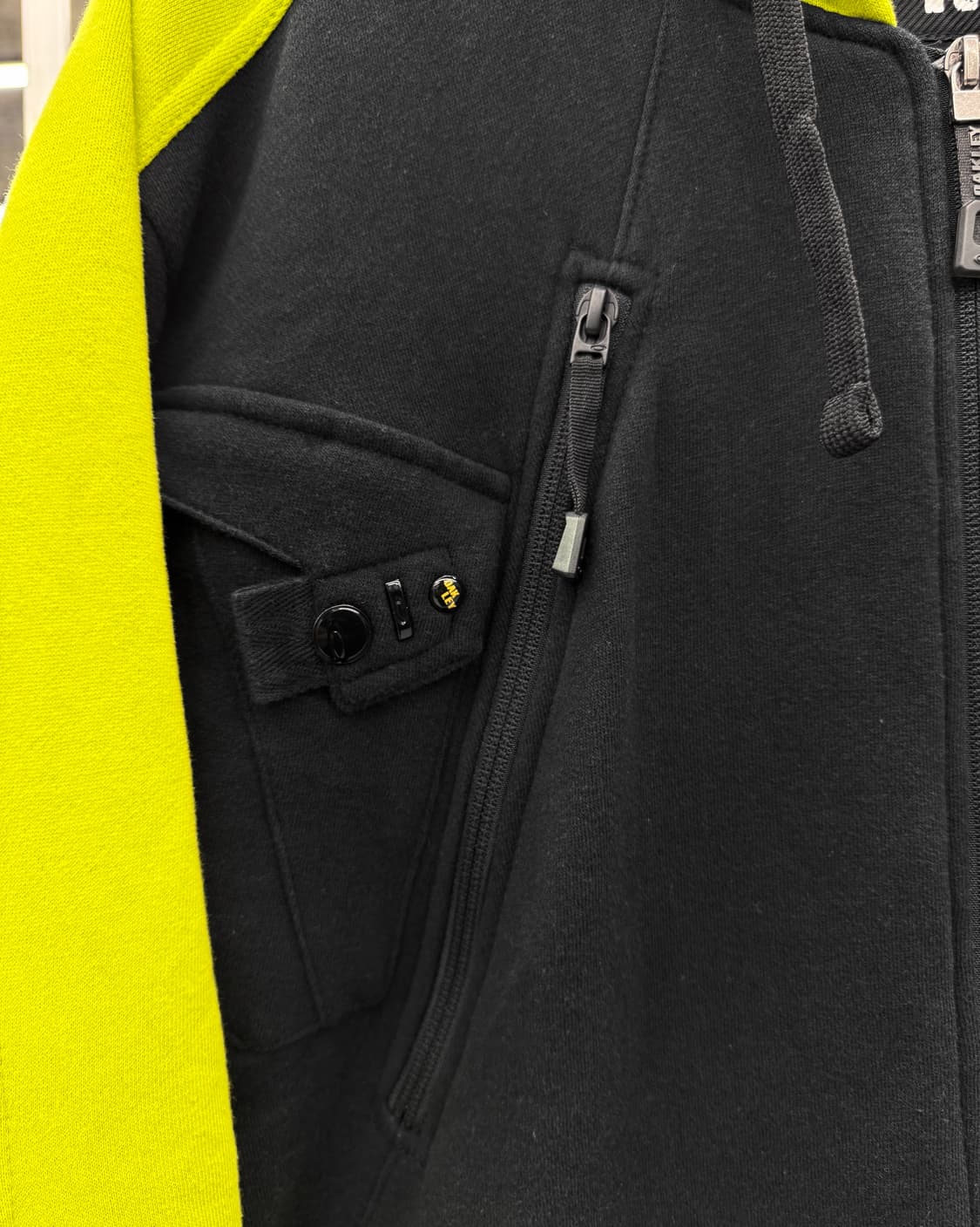 오클리 00s 테크티컬 포켓 후드집업 상품이미지4