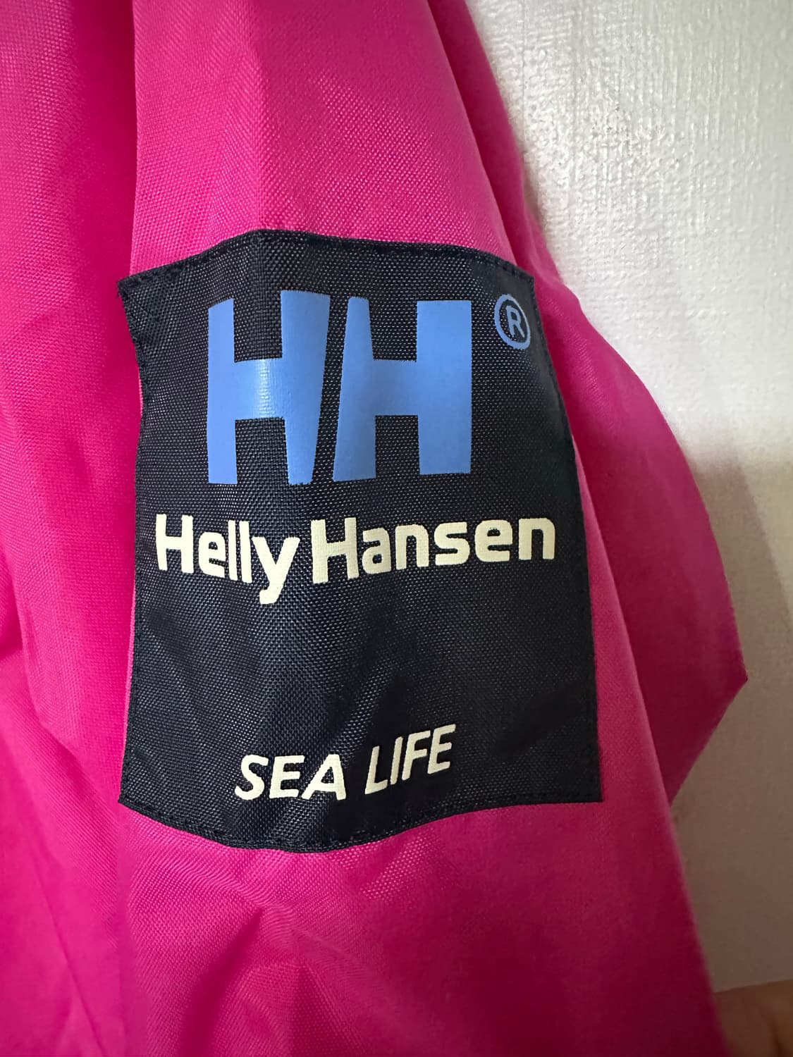 헬리한센 핑크색 바람막이 상품이미지2