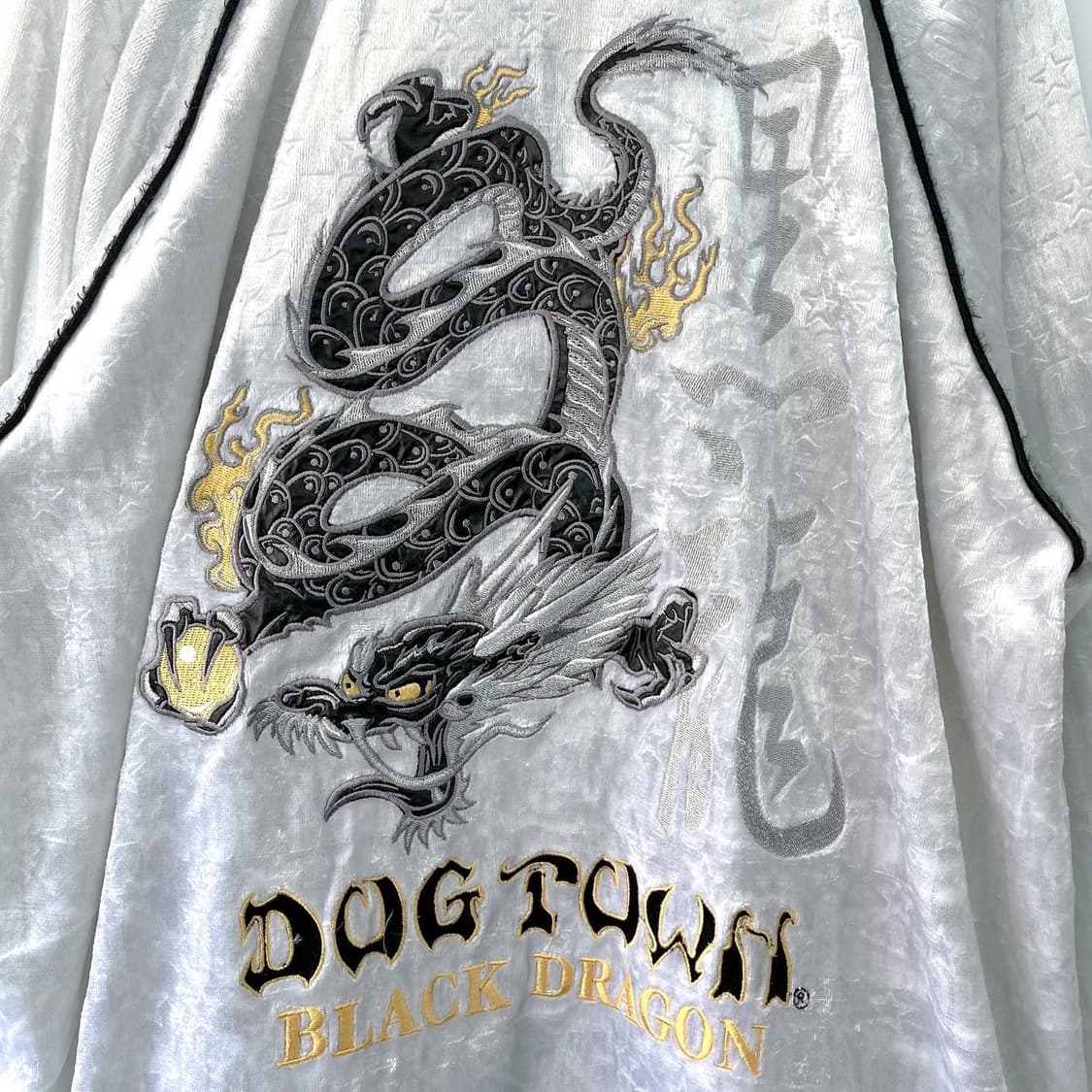 독타운 90s 블랙드래곤 엠브로이드 스타 벨벳 트랙탑 상품이미지8