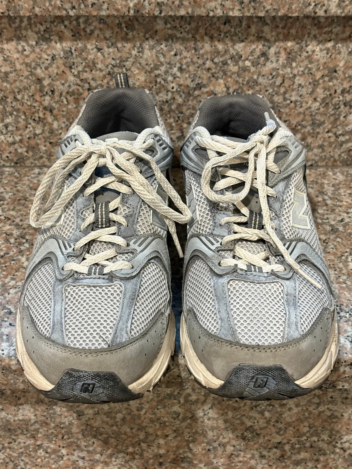 뉴발란스 530 빈티지그레이 285사이즈 MR530TG 상품이미지1