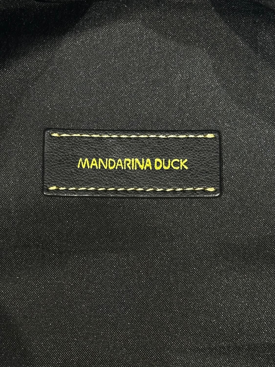 만다리나 덕 블랙 백팩 가방  상품이미지6