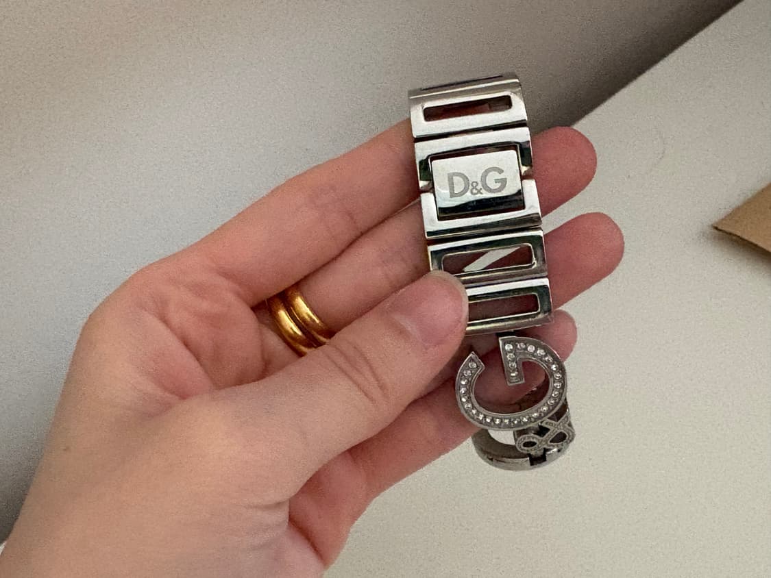 돌체앤가바나 큐빅로고 뱅글시계 상품이미지4