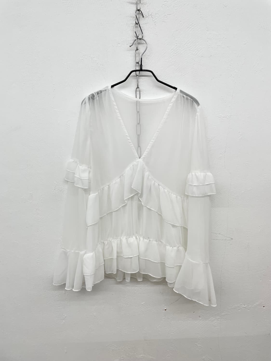 화이트 시어 프릴 블라우스 상품이미지4