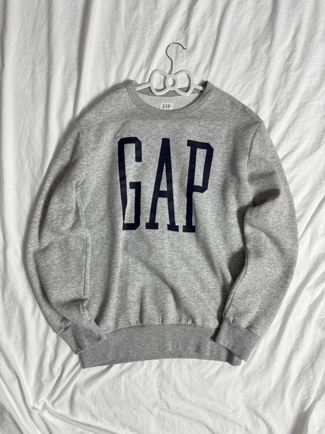 GAP 그레이 맨투맨 상품이미지1