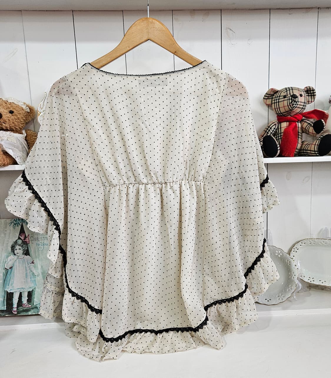 (CECIL McBEE) 도트 쉬폰 레이스 케이프 블라우스 상품이미지4