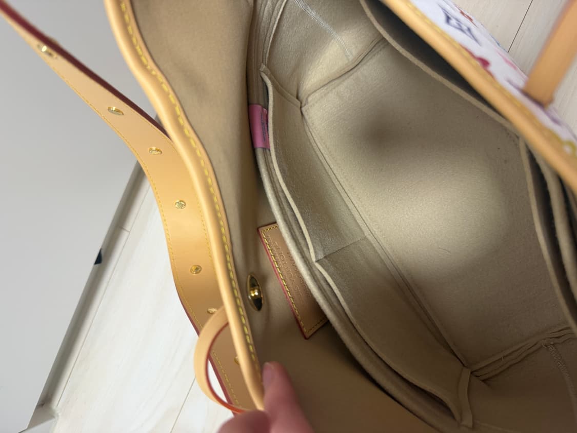 루이비통 무라카미 백 상품이미지2