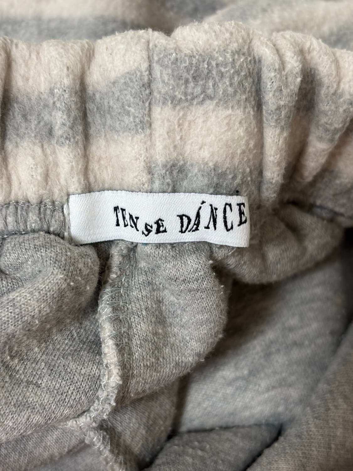 tensedance 탠스댄스 스트라이프 플리스팬츠 그레이 바지 회색 상품이미지3