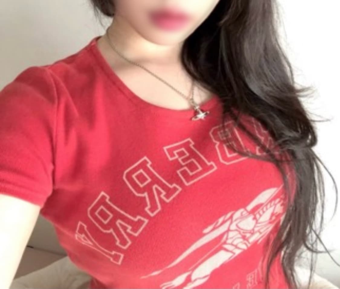 버버리 블루라벨 레드 딱붙 반팔티 상품이미지3