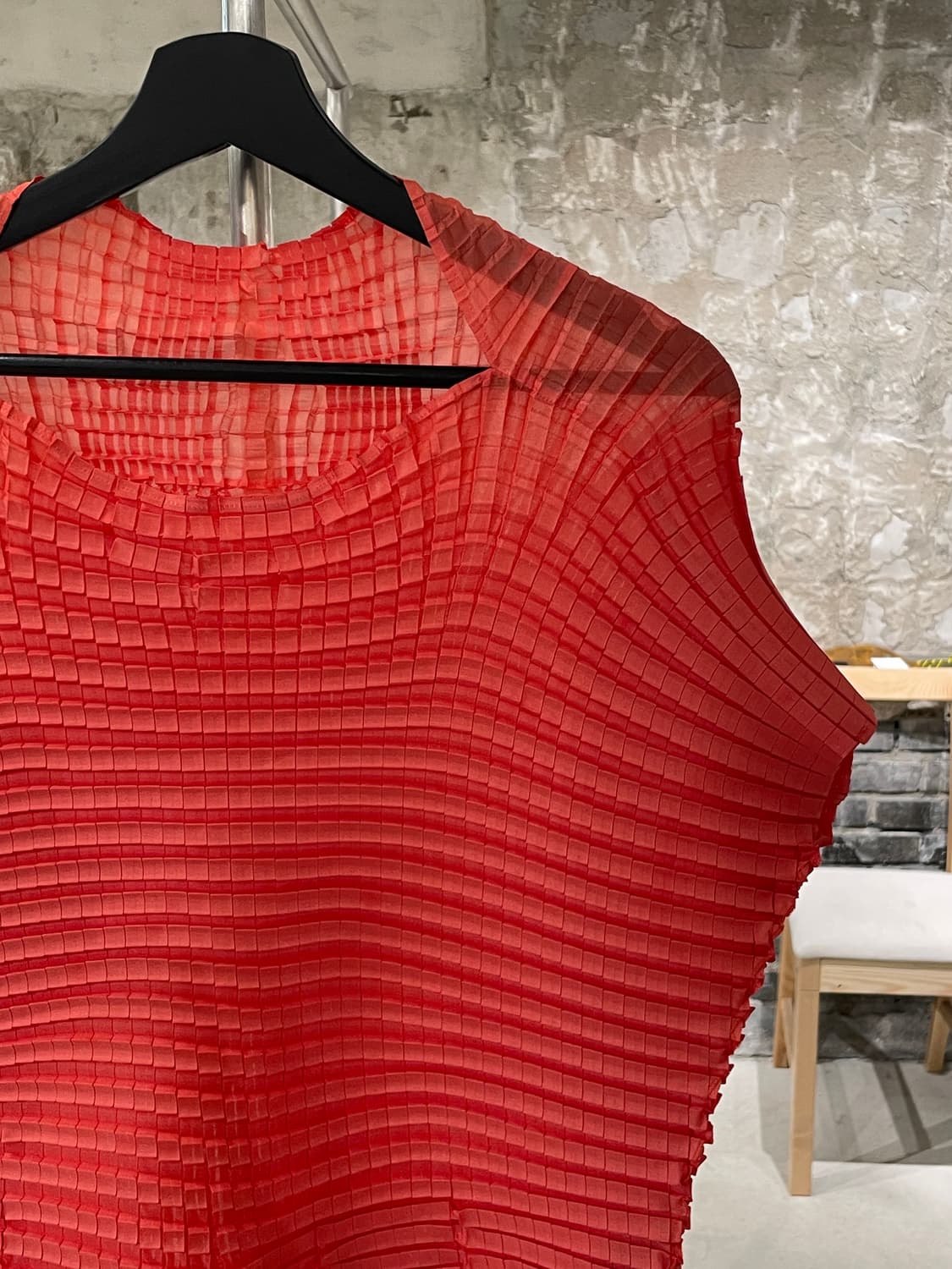 이세이 미야케 오렌지 플리츠 폴리에스테르 탑 상품이미지3