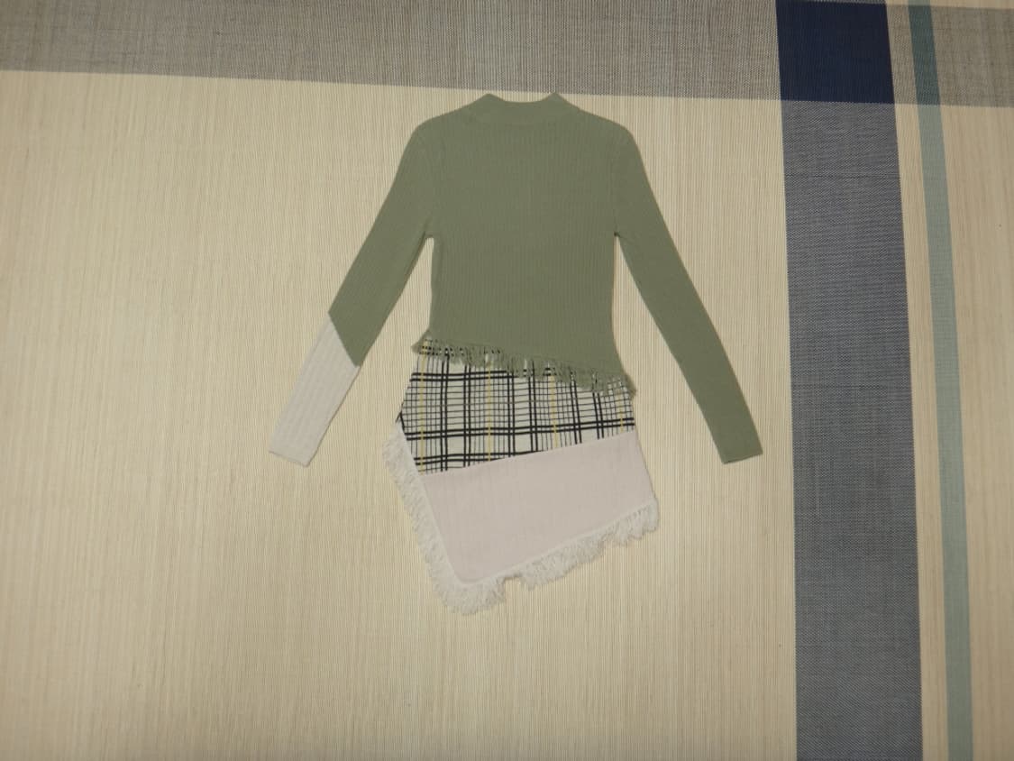 (XS) 앤더슨벨 비대칭 컬러 차단 터틀넥 스웨터 상품이미지2