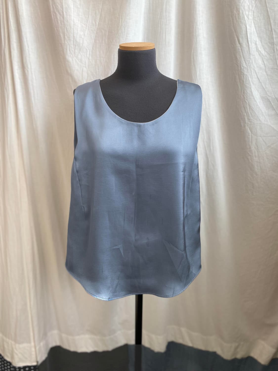 리버시블 실키 슬리브리스(F) 상품이미지1