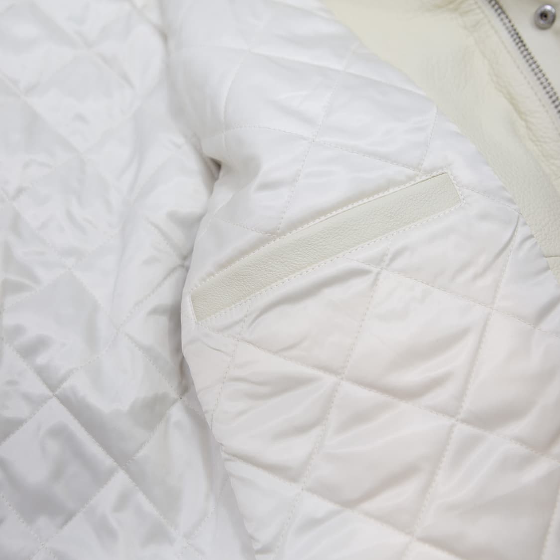 골프왕 에어브러쉬 하트 봄버 자켓 아이보리 상품이미지8