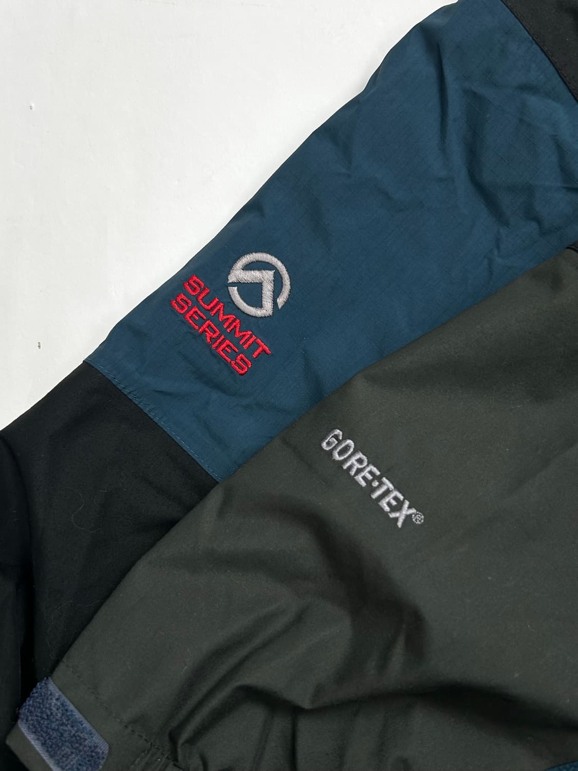 노스페이스 블루 고어텍스 써밋 시리즈 바람막이 100 상품이미지6