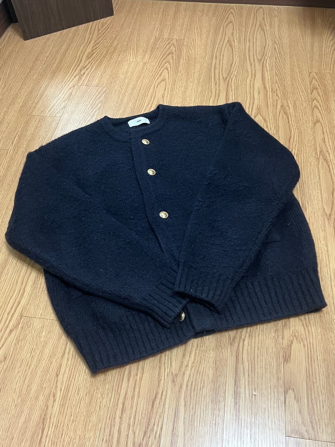 TNGT 골드버튼 모헤어 가디건 상품이미지4