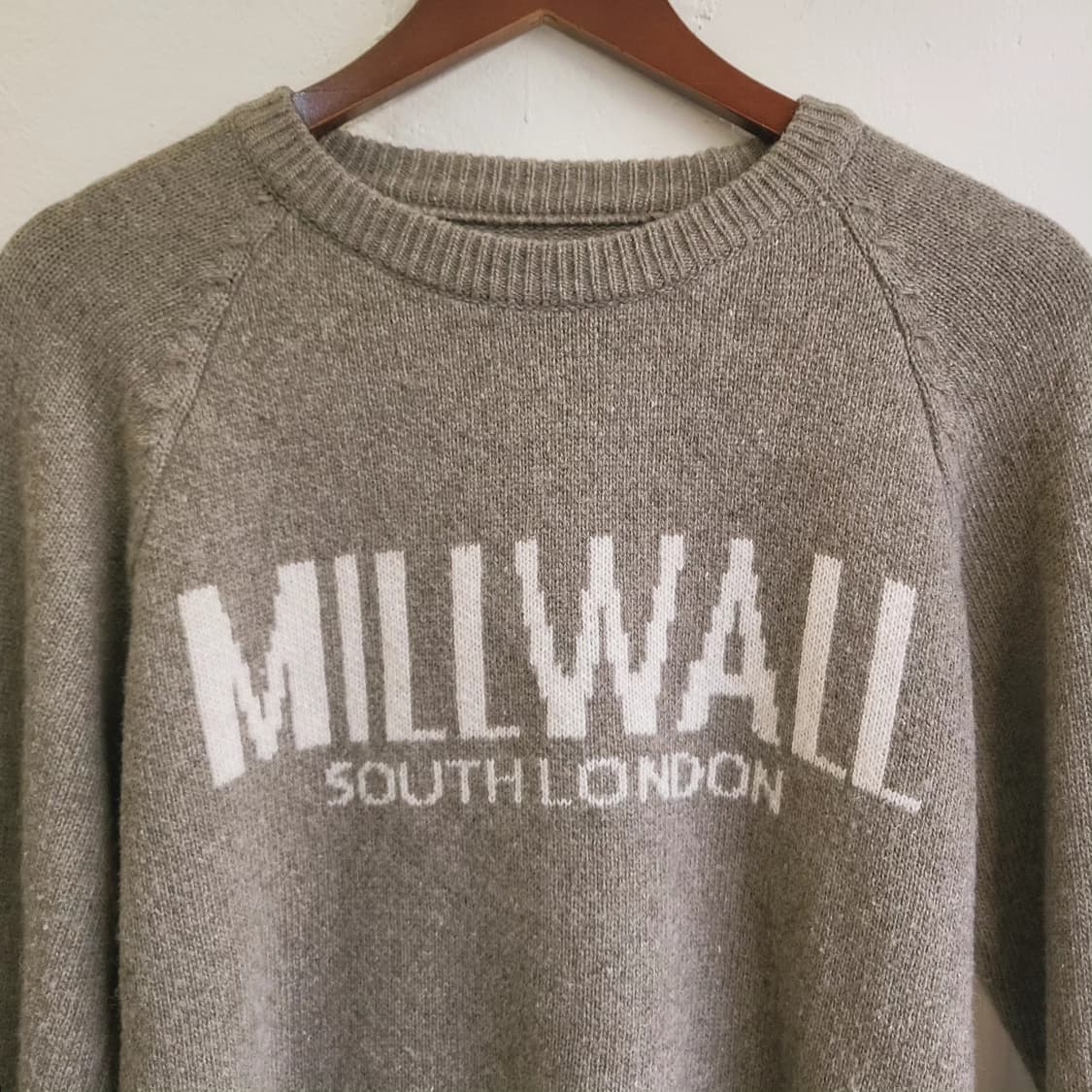 Millwall 카키그레이 레터링 울니트 상품이미지3