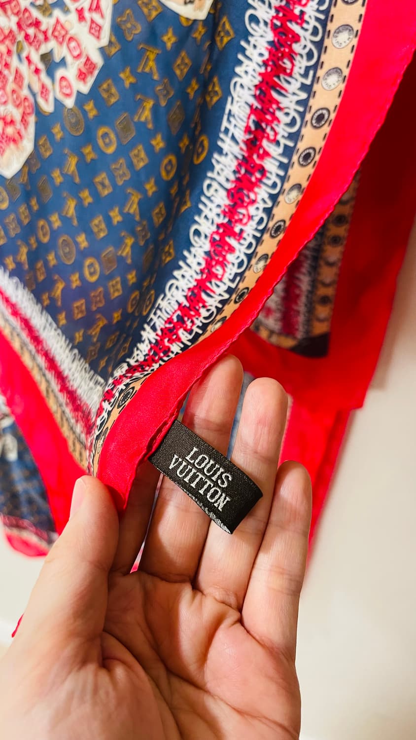 정품 루이비통 월드 맵 스퀘어 90 방도 실크 스카프. 구매가 120만원 상품이미지5