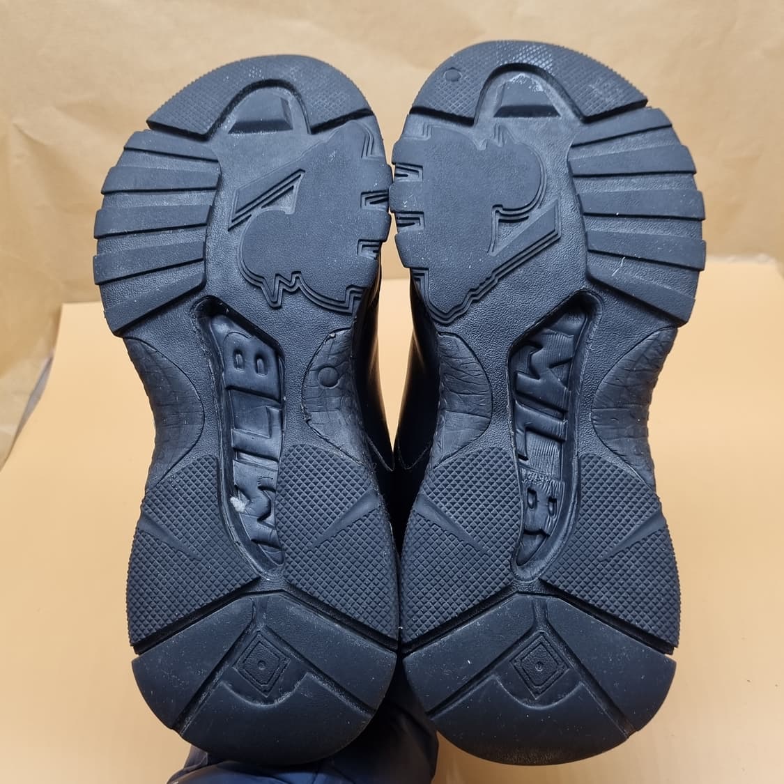 MLB 빅볼청키 미키마우스 남성운동화270 상품이미지3