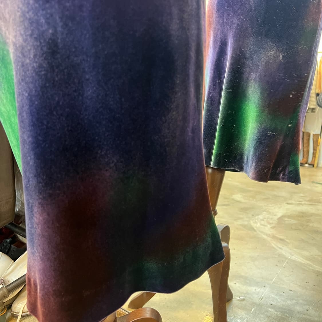 캐서린햄넷 오로라 벨벳 원피스 상품이미지10