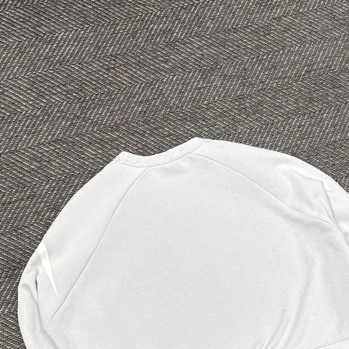 나이키 빅 스우시 크롭 맨투맨 v0390 상품이미지5