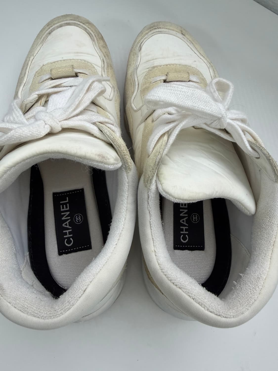 정품) 샤넬 CC로고 크루즈 테니스 스니커즈 36.5  상품이미지8