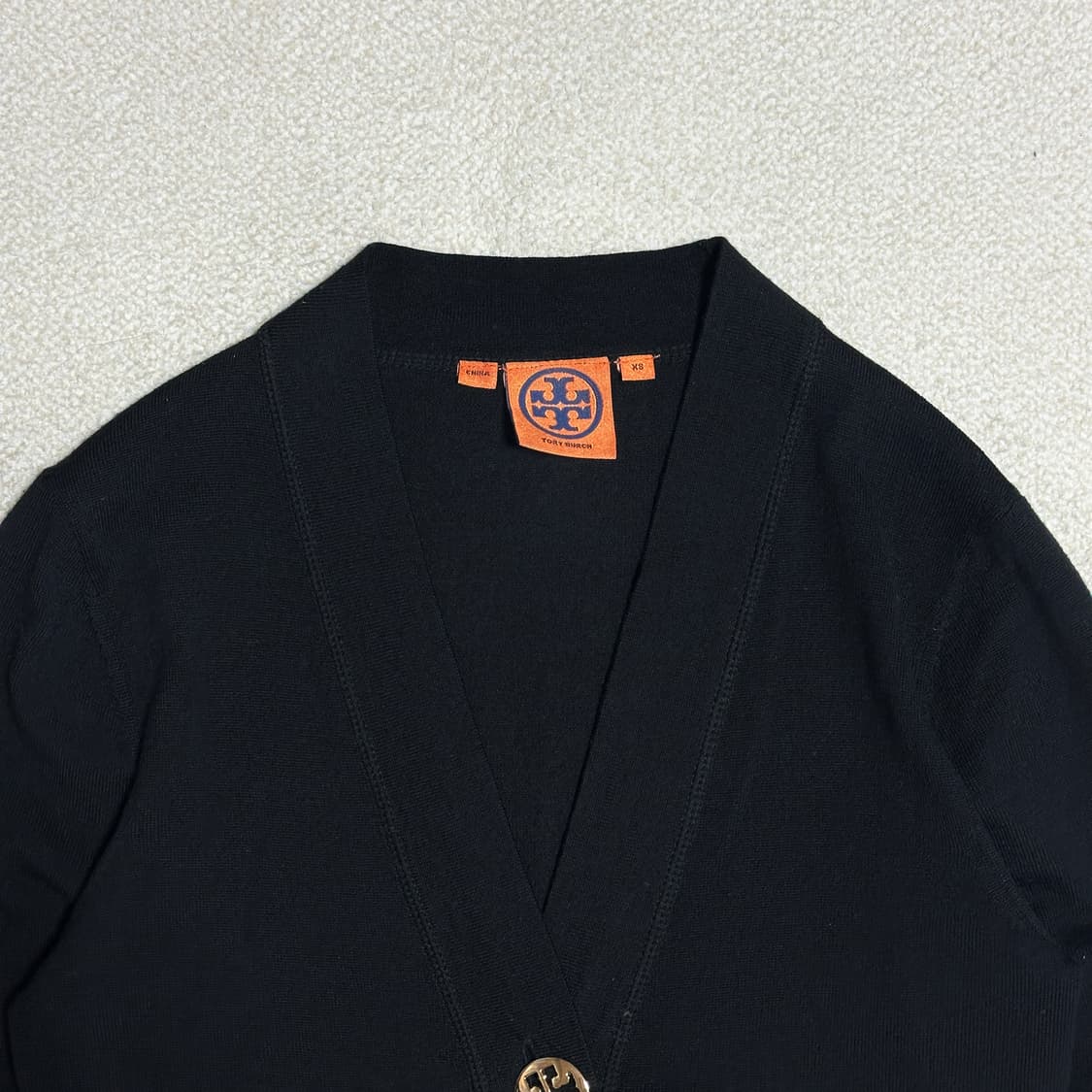 [XS] 토리버치 금장 브이넥 가디건 상품이미지3