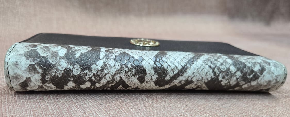 메트로시티 아나콘다 엠보 소가죽  블랙장지갑 상품이미지5