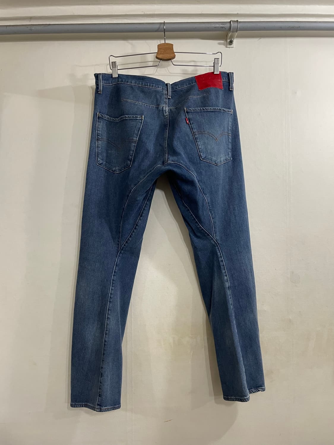리바이스 엔지니어드진 LEJ541 테이퍼 데님 팬츠 상품이미지3