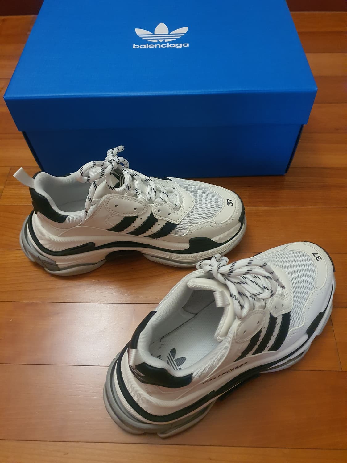 발렌시아가  아디다스 트리플S 37사이즈 상품이미지4