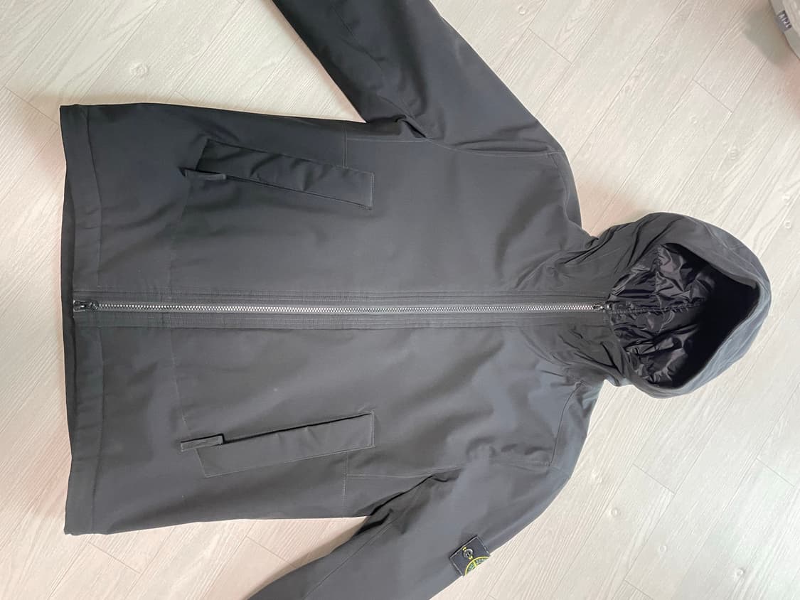 스톤아일랜드 프리마로프트 소프트쉘 블랙 M 상품이미지1