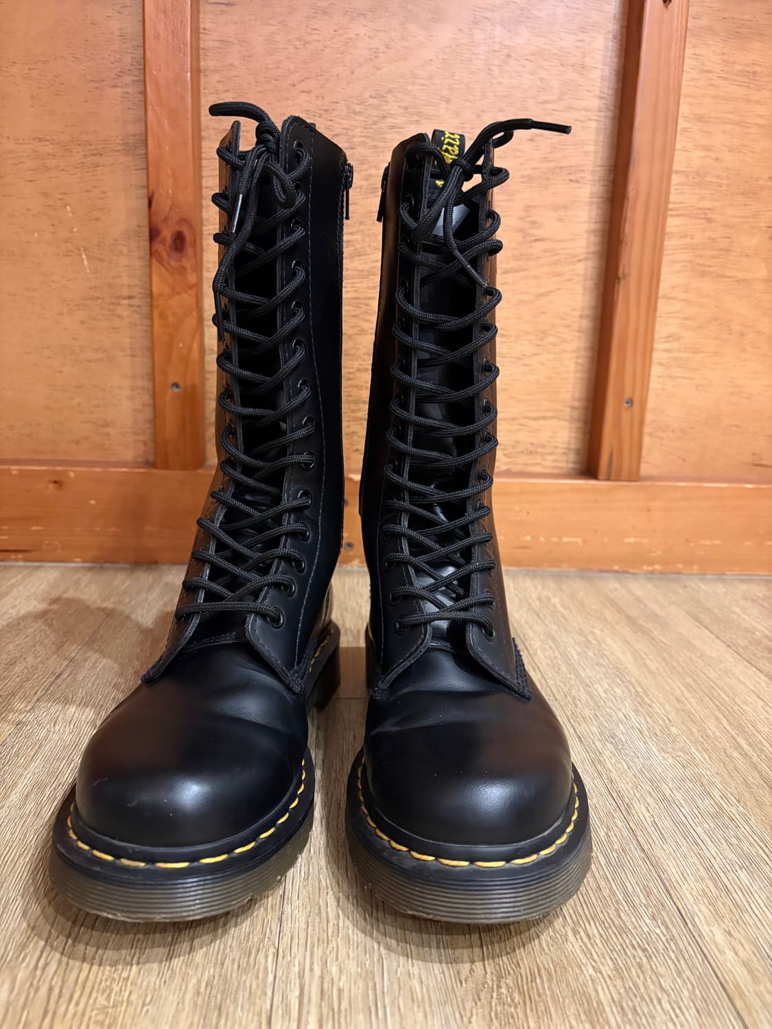 닥터마틴 14홀 1914W 지퍼 롱부츠 워커 240 UK5 상품이미지1